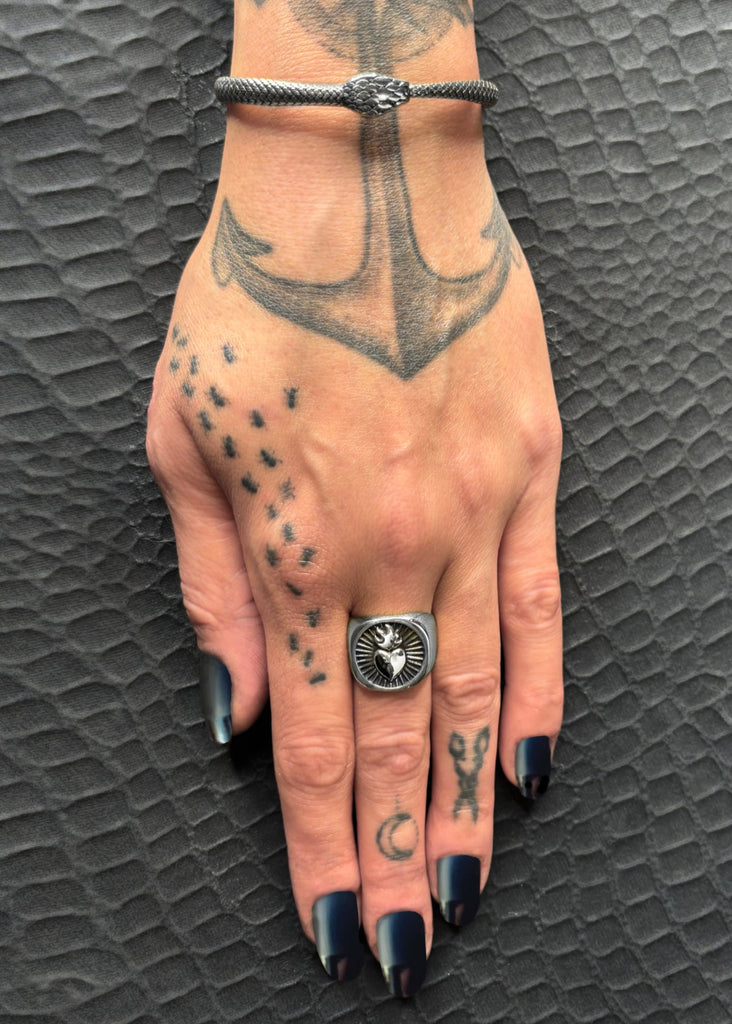 The Sacred Heart Ring - Mens & Womens