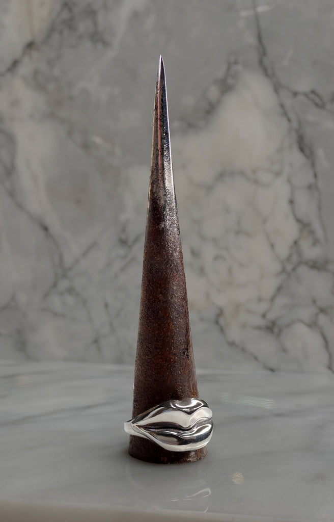 The Salvador Dali ~ Lil' Kiss, Ring - Perry Gargano